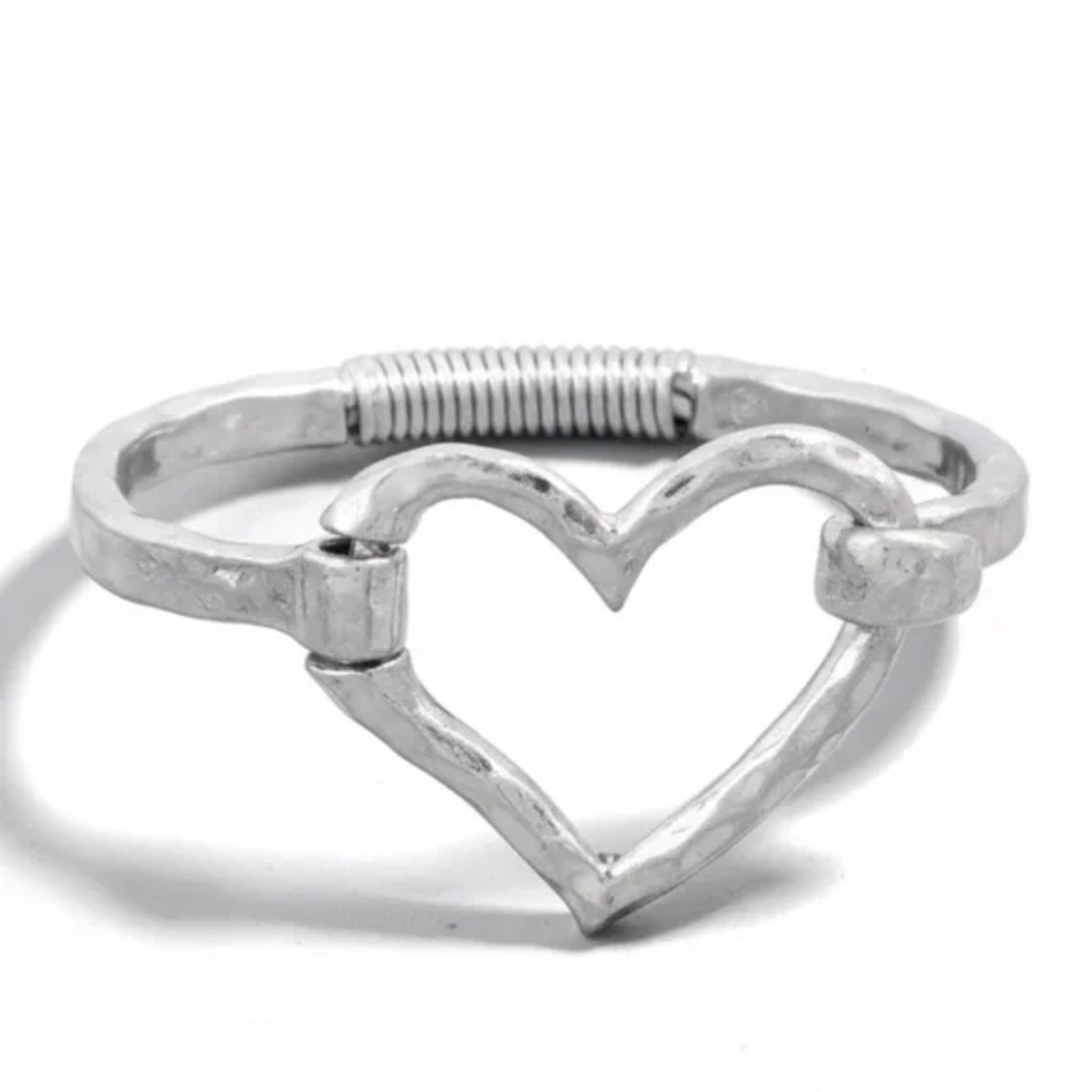 Womens Silver Tone Heart Bangle Bracelet